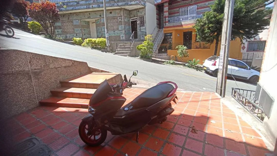 Se arrienda apartamento por barrio perez cerca al parque de bello