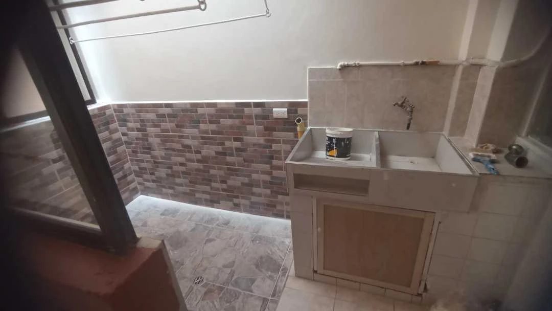 Se arrienda apartamento por barrio perez cerca al parque de bello