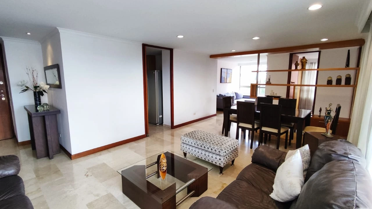 Apartamento en venta sector loma de los parra 