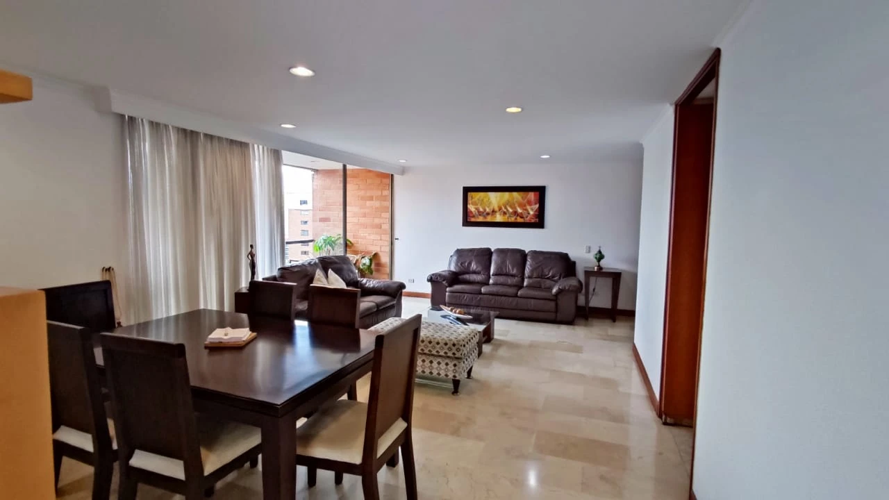 Apartamento en venta sector loma de los parra 