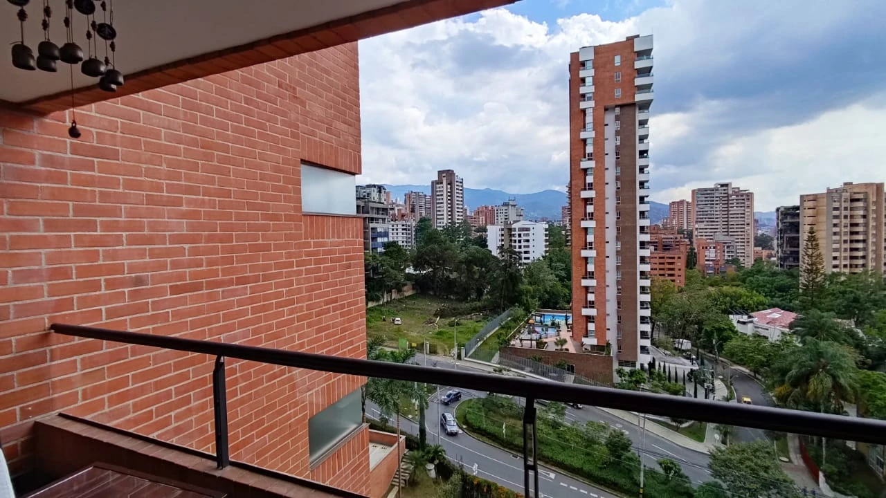 Apartamento en venta sector loma de los parra 