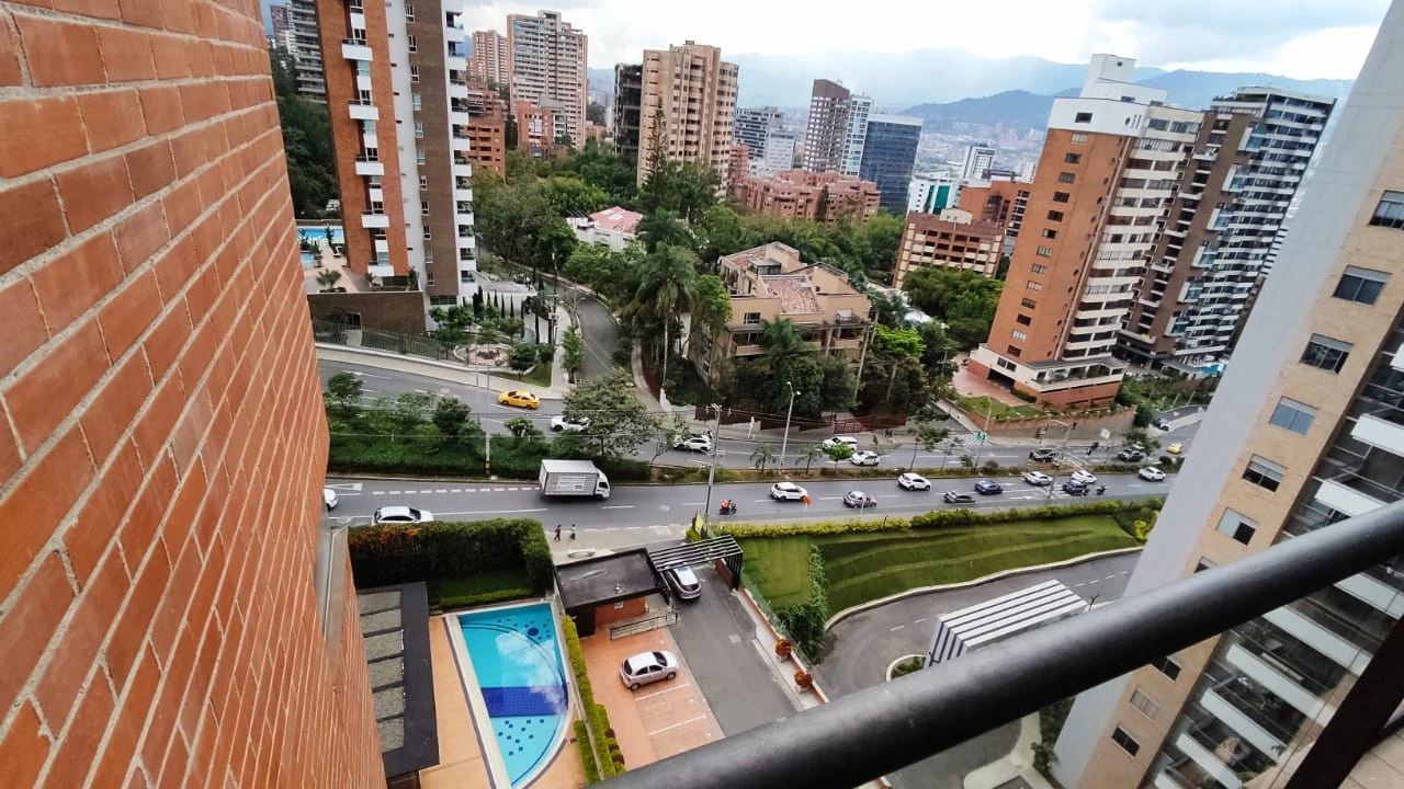 Apartamento en venta sector loma de los parra 
