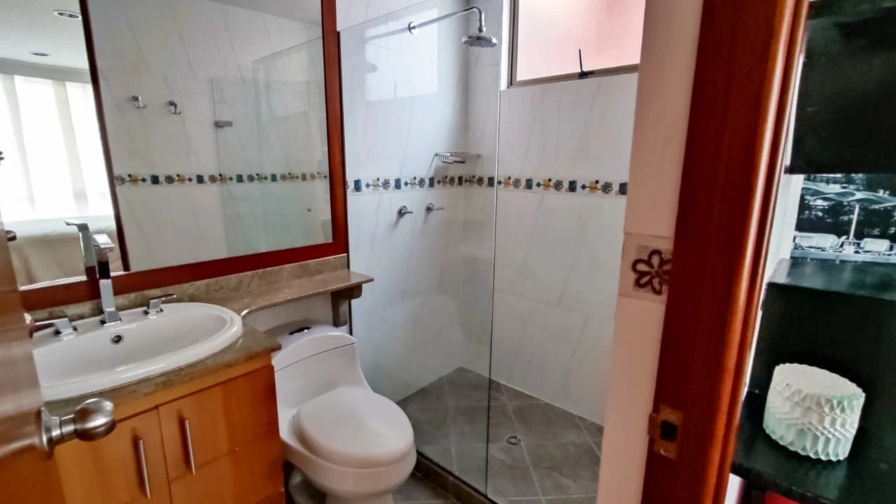 Apartamento en venta sector loma de los parra 
