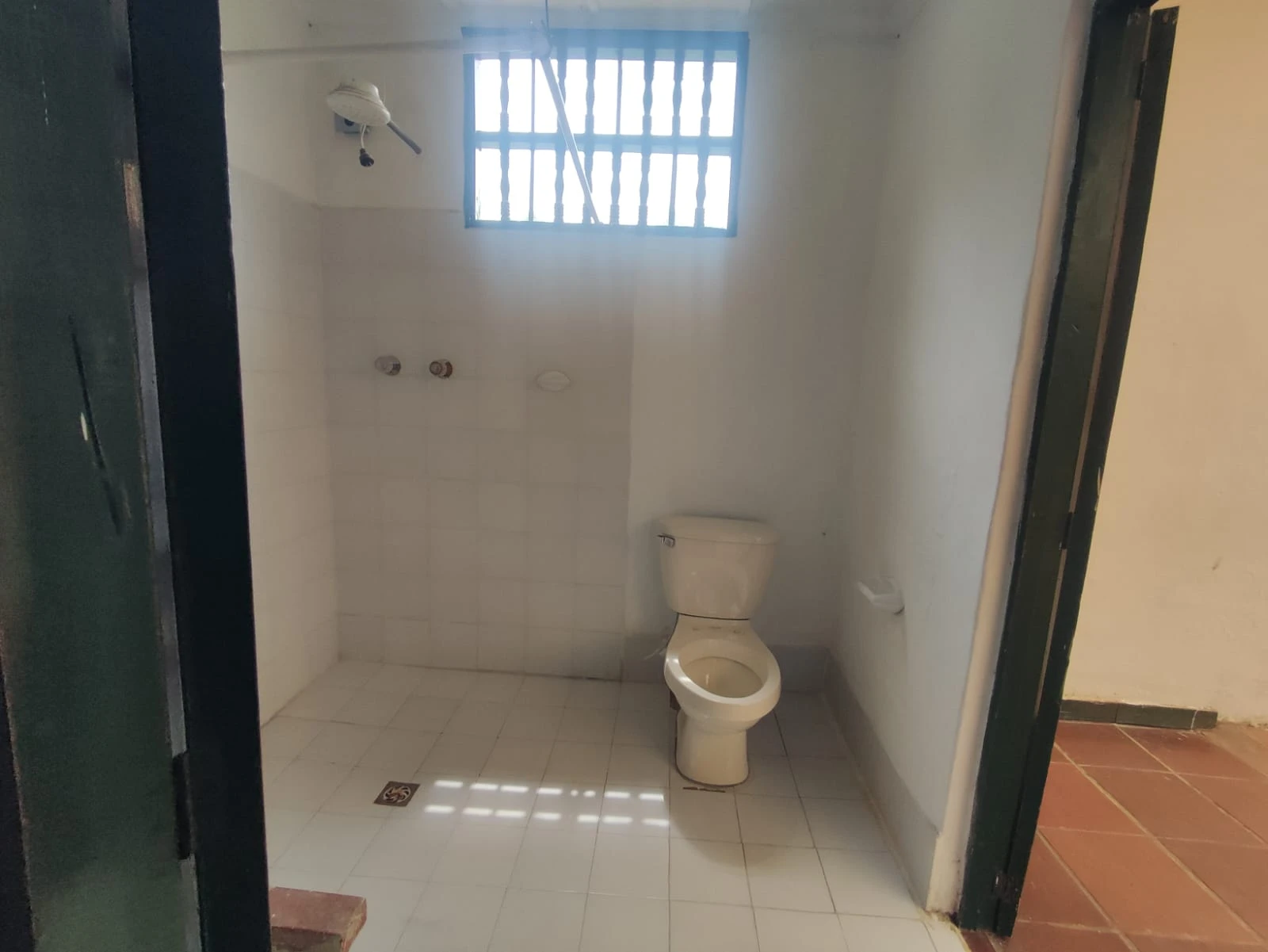 CASA LOTE COMERCIAL EN ARRIENDO / VENTA