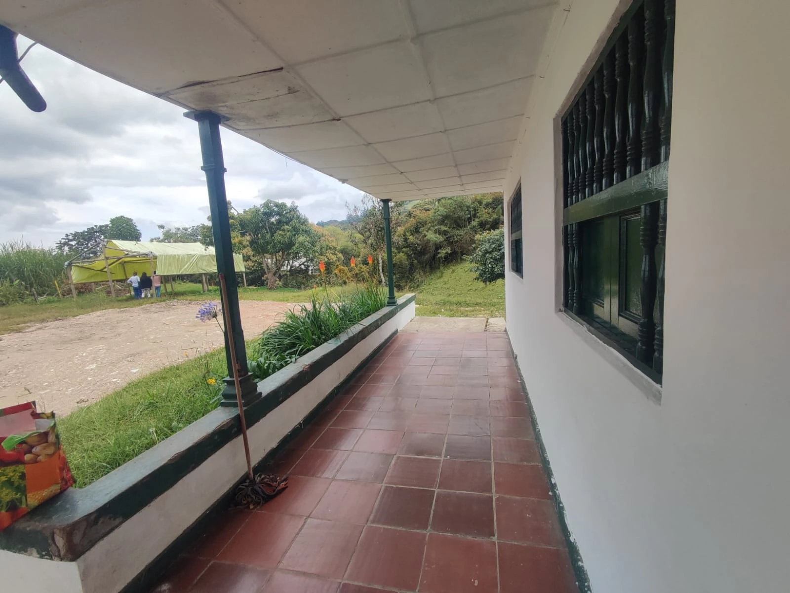 CASA LOTE COMERCIAL EN ARRIENDO / VENTA