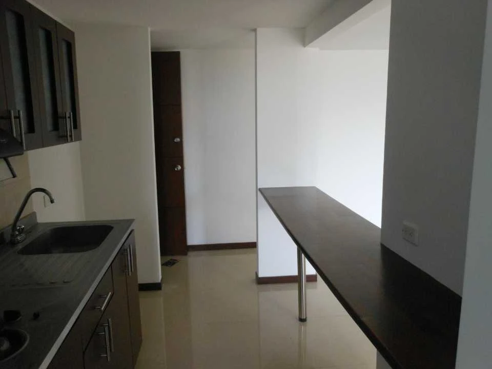 Apartamento en venta cerca a la estación madera