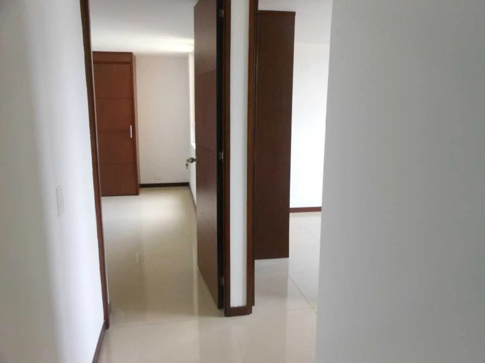 Apartamento en venta cerca a la estación madera