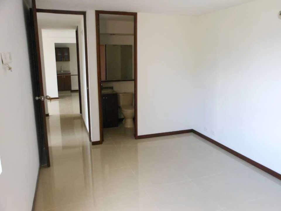 Apartamento en venta cerca a la estación madera