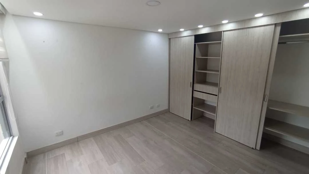 Se vende apartamento en sector navarra