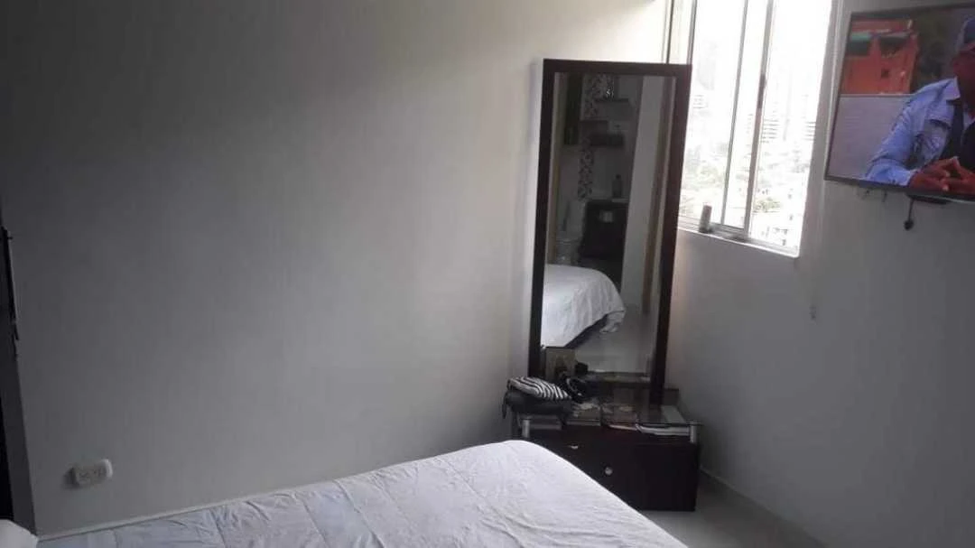Excelente apartamento en sector Navarra