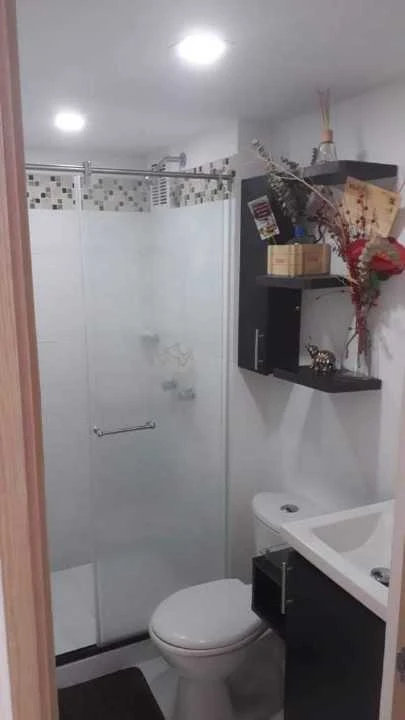 Excelente apartamento en sector Navarra