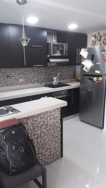 Excelente apartamento en sector Navarra