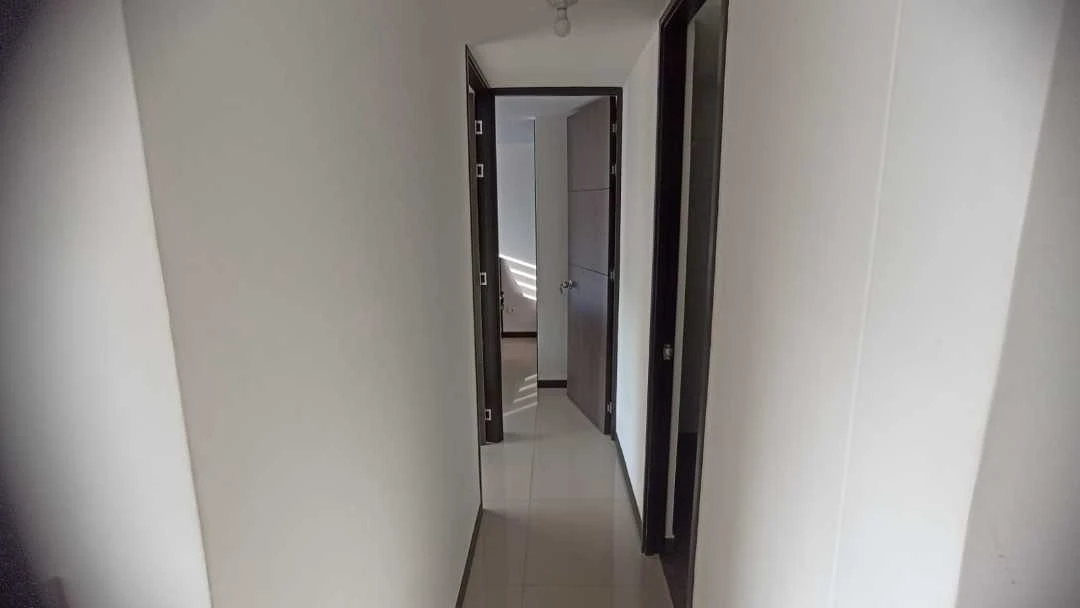Se vende apartamento en la unidad los árboles