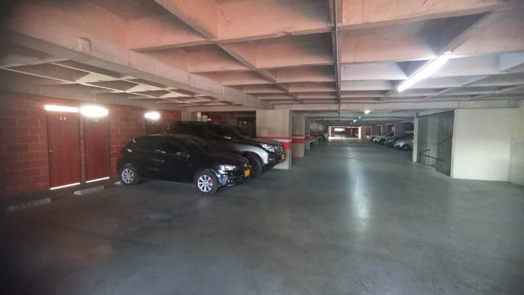 Se vende apartamento en la unidad los árboles