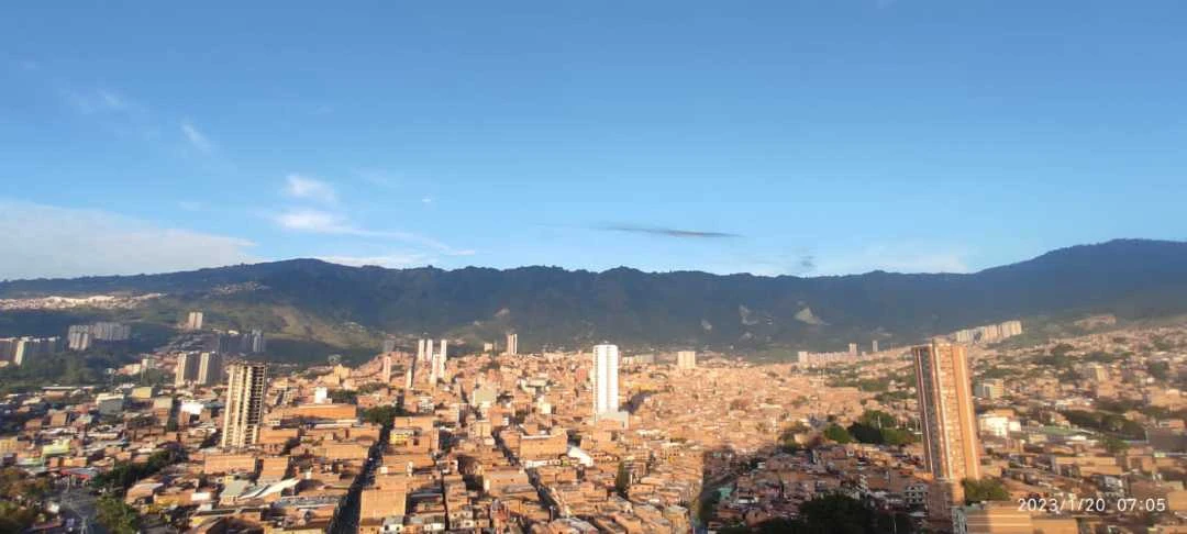 Se vende apartamento en la unidad los árboles