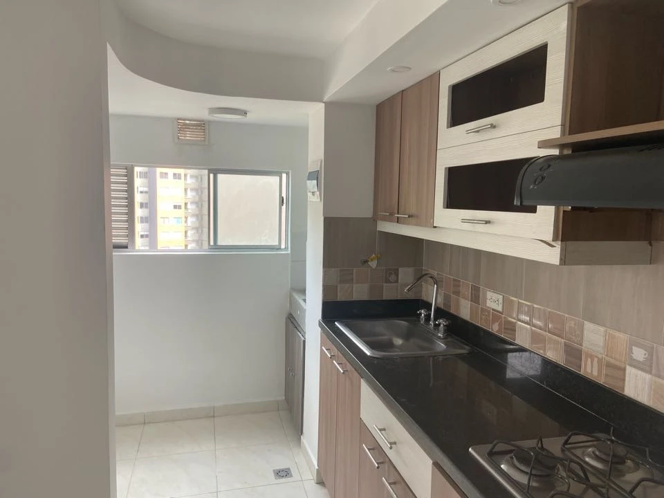 Apartamento en arriendo cerca a la estación madera
