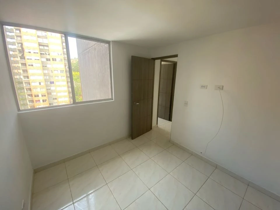Apartamento en arriendo cerca a la estación madera