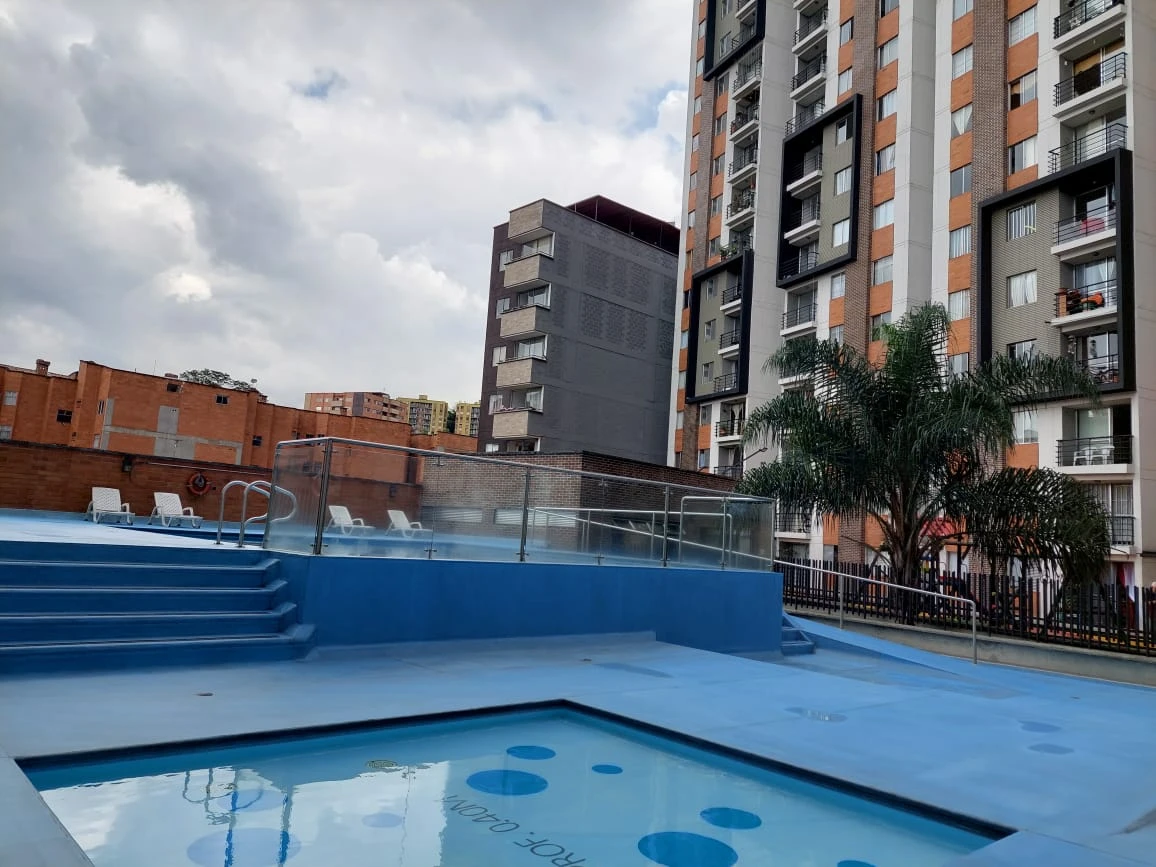 ARRIENDO APARTAMENTO EN SABANETA 
