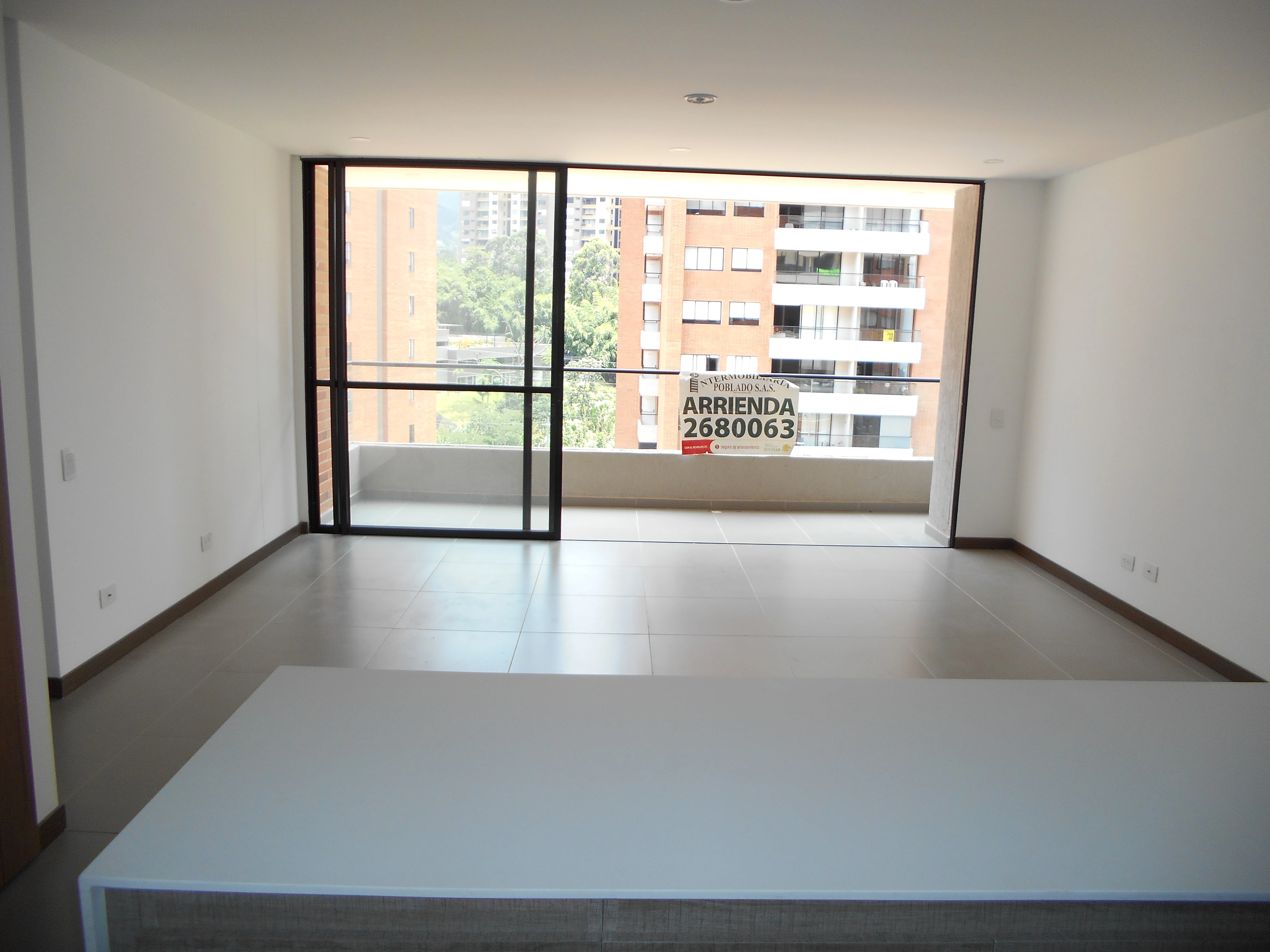 Aparta estudio  en arriendo loma del escobero, para estrenar