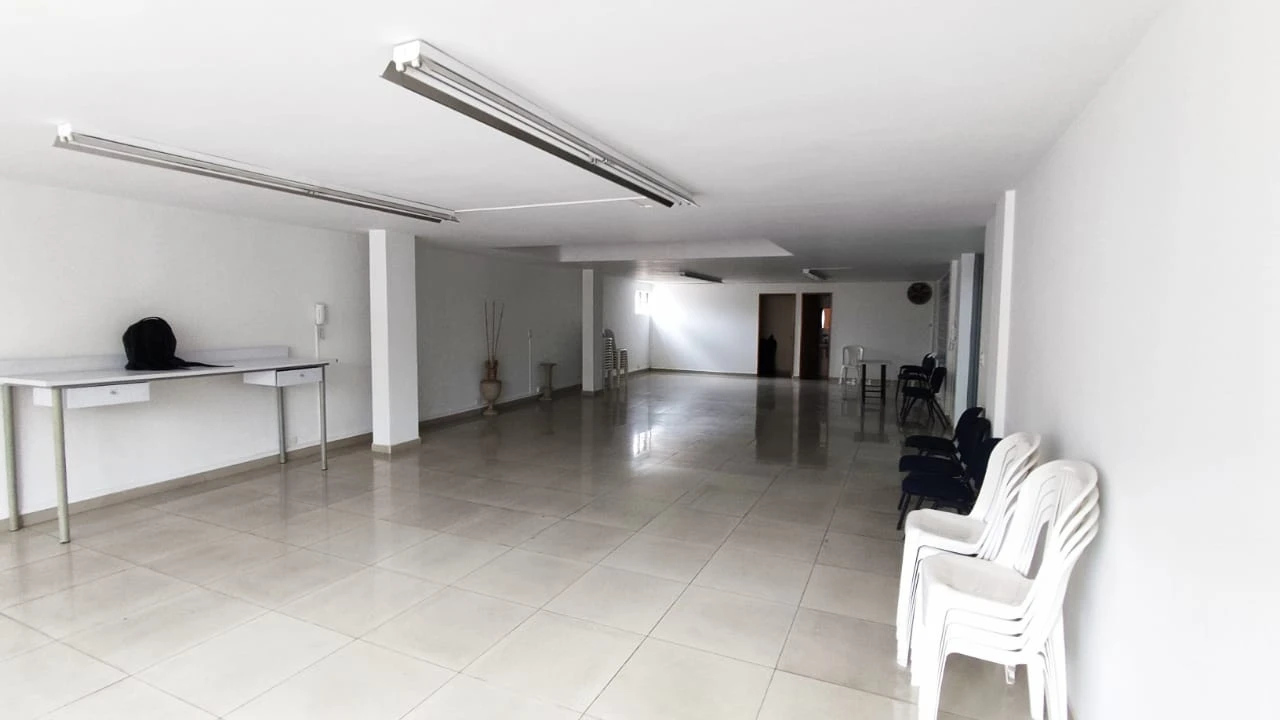 Oficinas en arriendo mall comercial cerca al parque del poblado