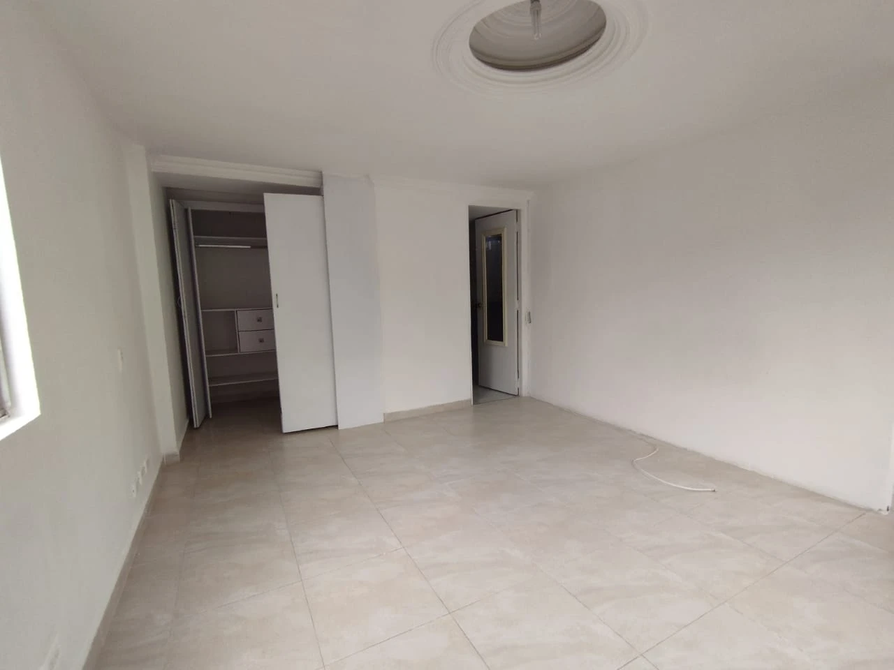 Aparta estudio poblado