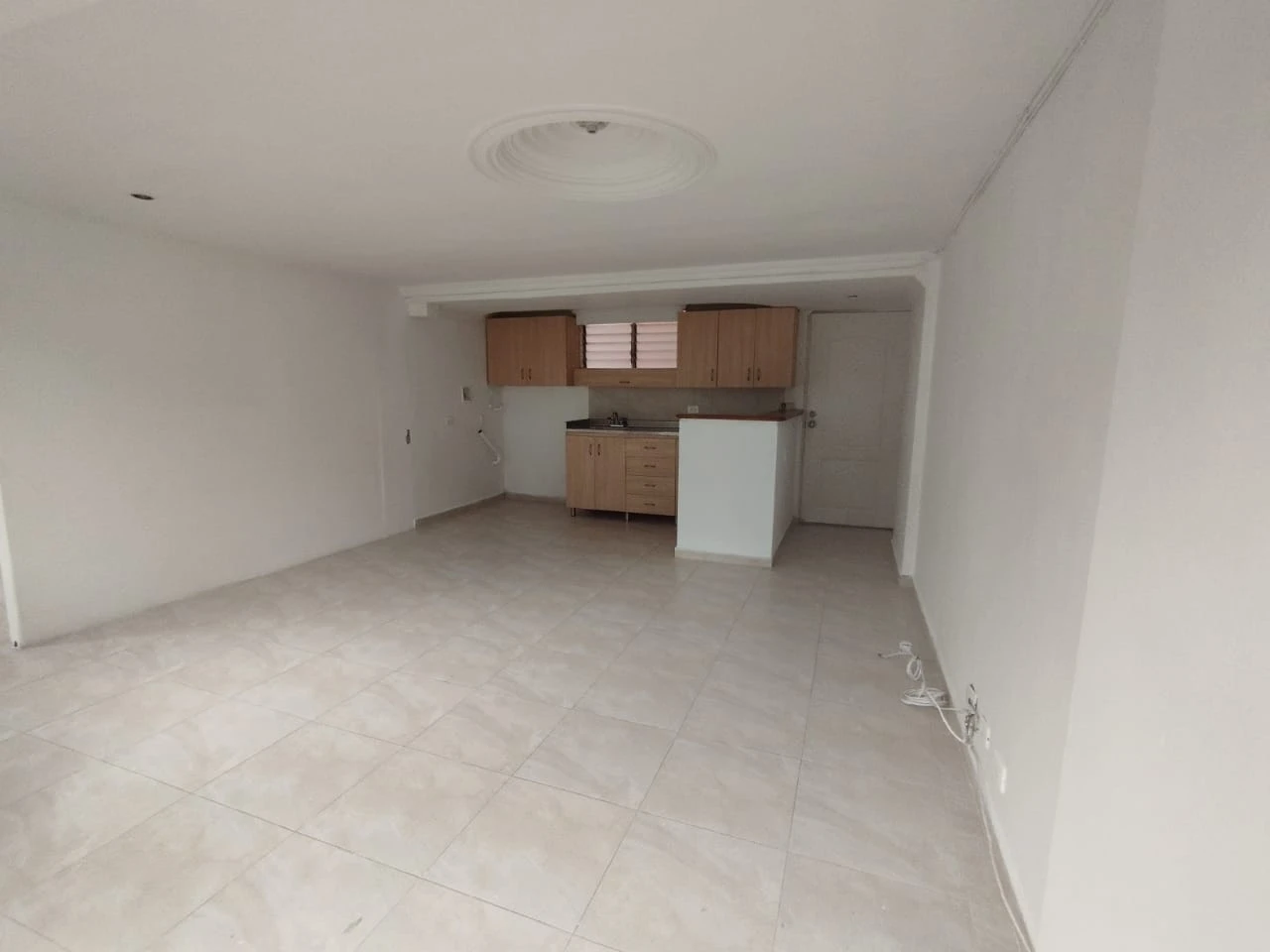 Aparta estudio poblado