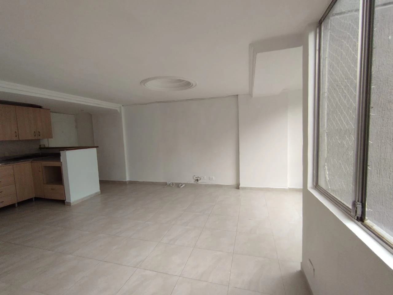 Aparta estudio poblado