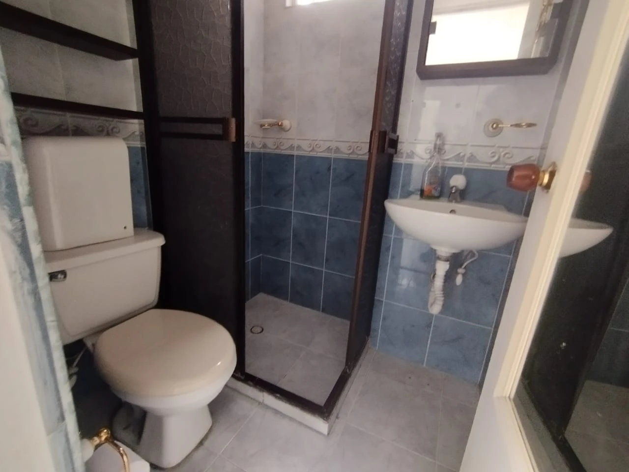 Aparta estudio poblado