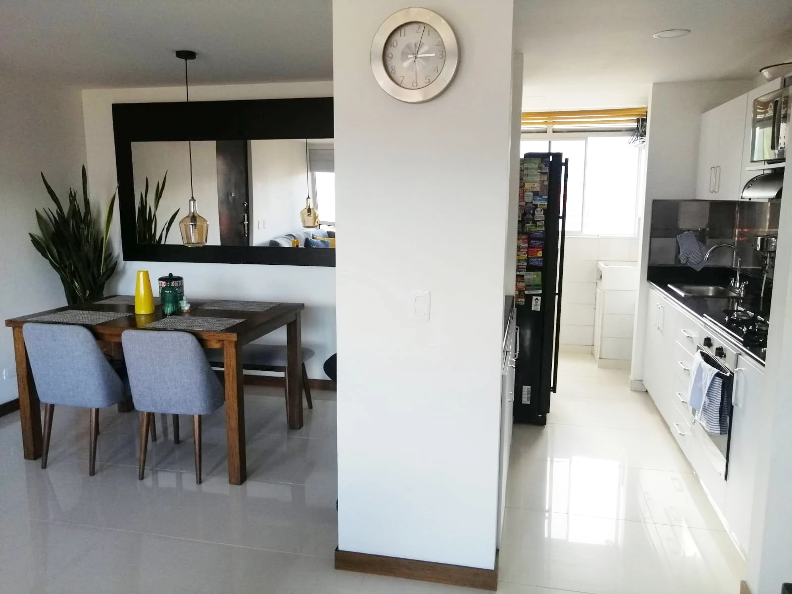 Apartamento amoblado en arriendo