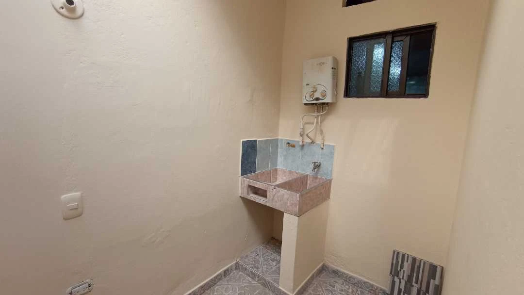 Se arrienda apto cerca al parque de bello barrio Suárez