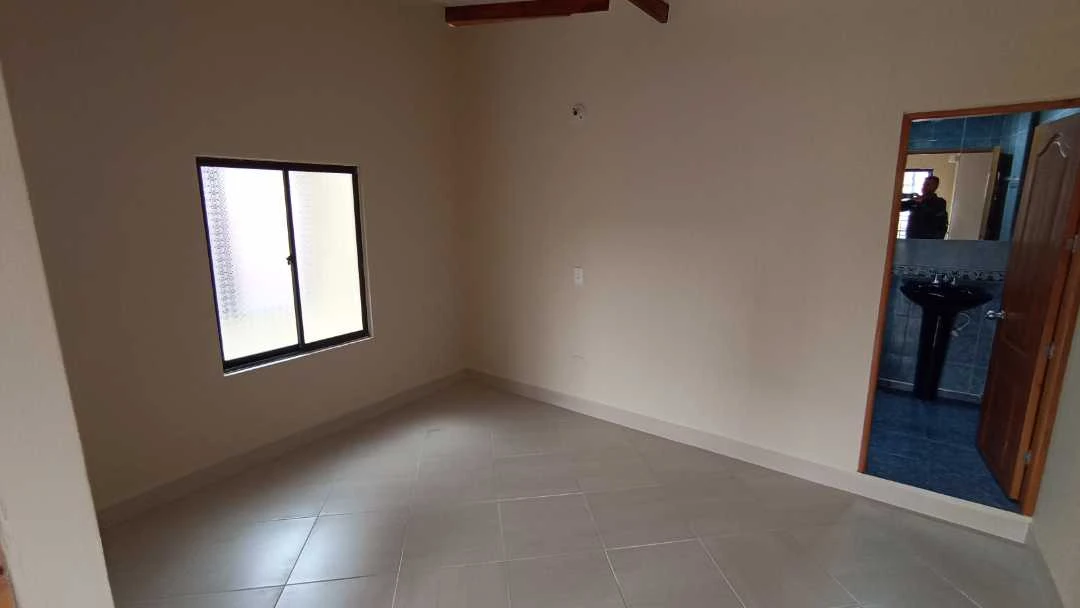 Se arrienda apto cerca al parque de bello barrio Suárez