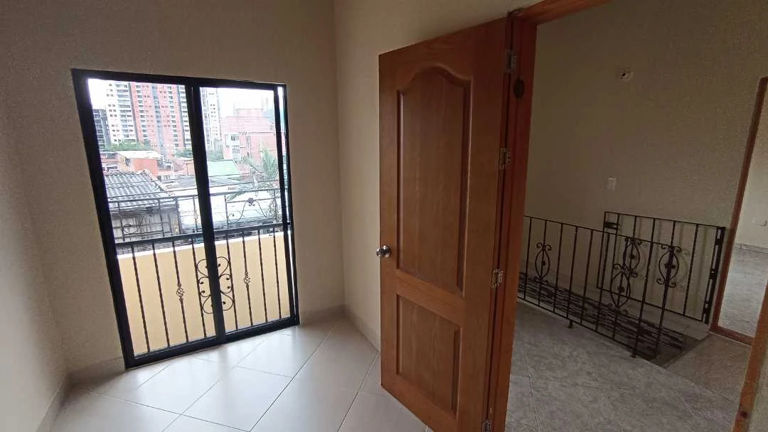 Se arrienda apto cerca al parque de bello barrio Suárez