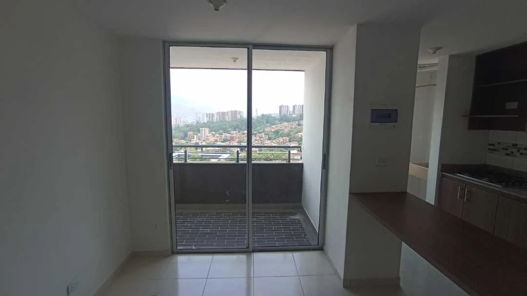 Se vende apto en la unidad altobelo