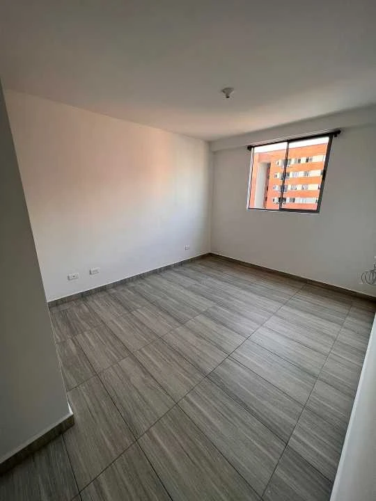 Se arrienda apartamento en unidad mediterráneo ciudad fabricato