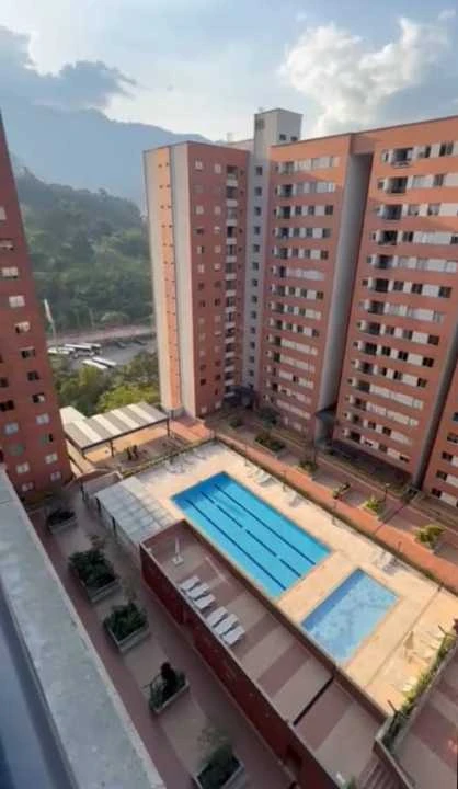 Se arrienda apartamento en unidad mediterráneo ciudad fabricato