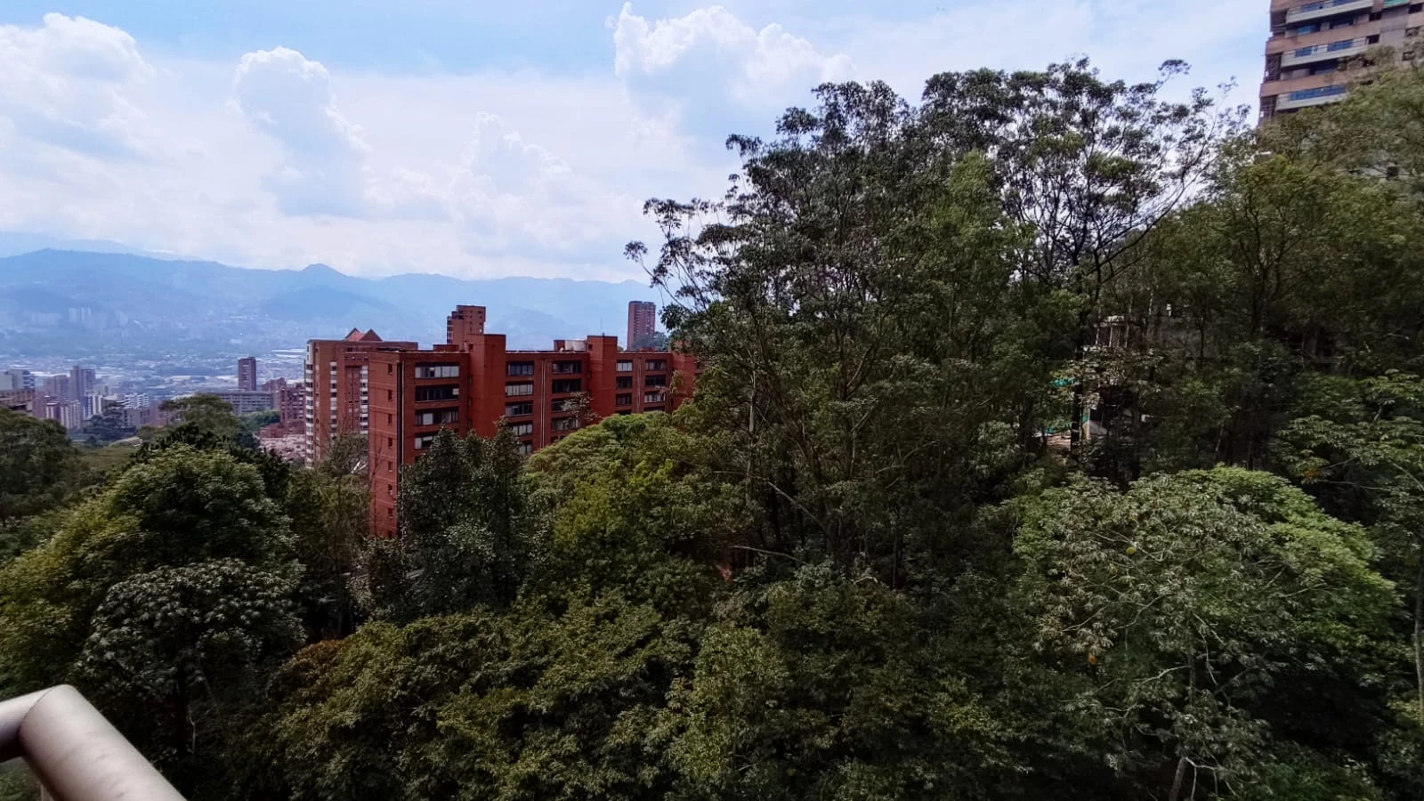 Apartamento en arriendo sector padre marianito superior