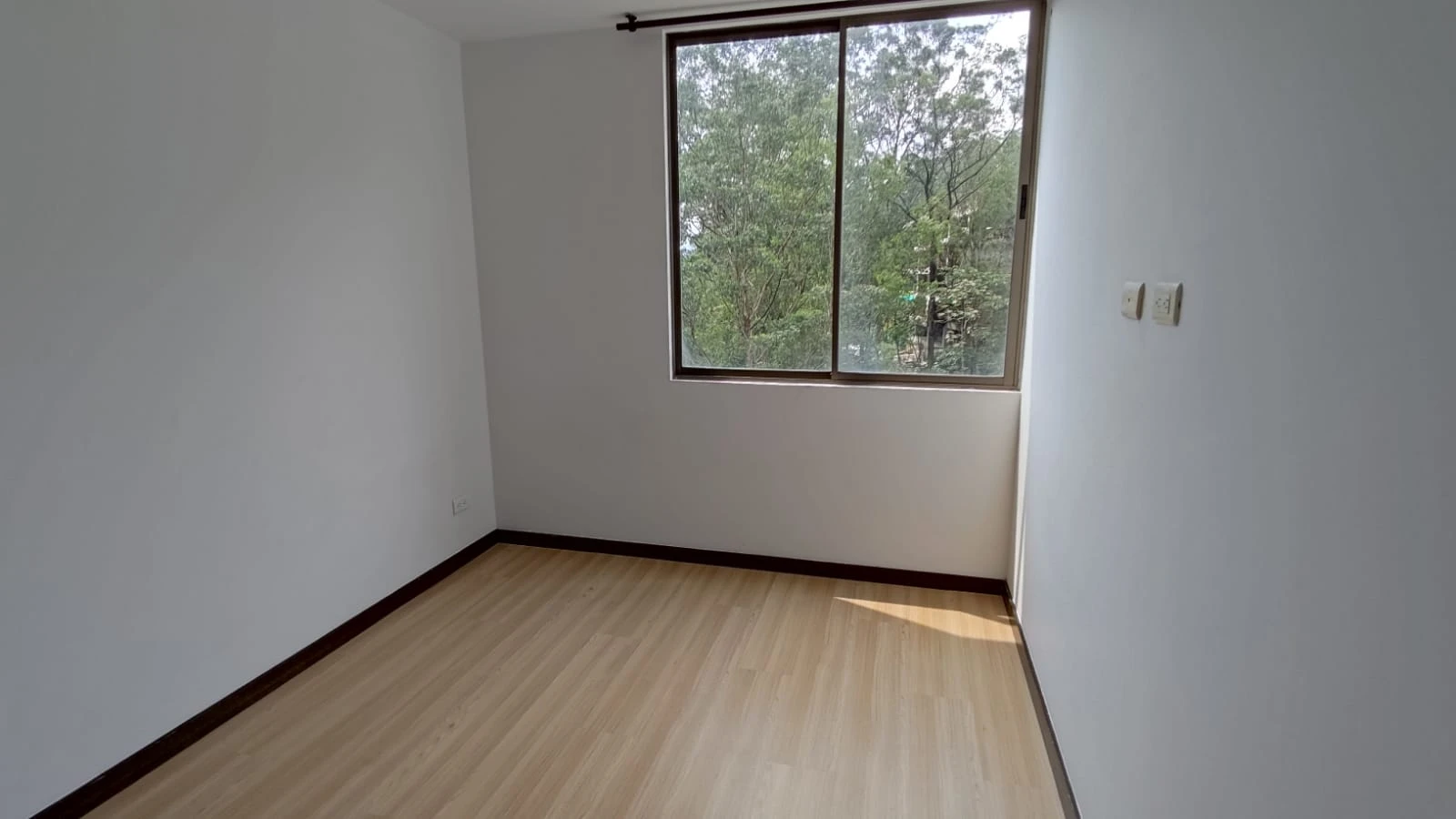 Apartamento en arriendo sector padre marianito superior