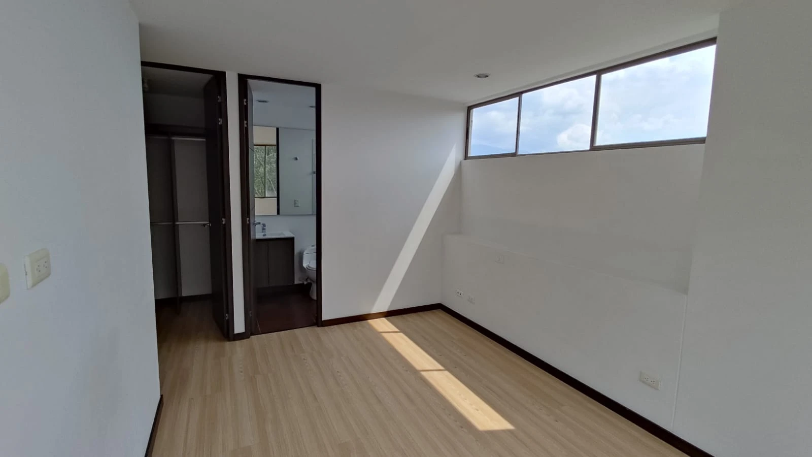 Apartamento en arriendo sector padre marianito superior