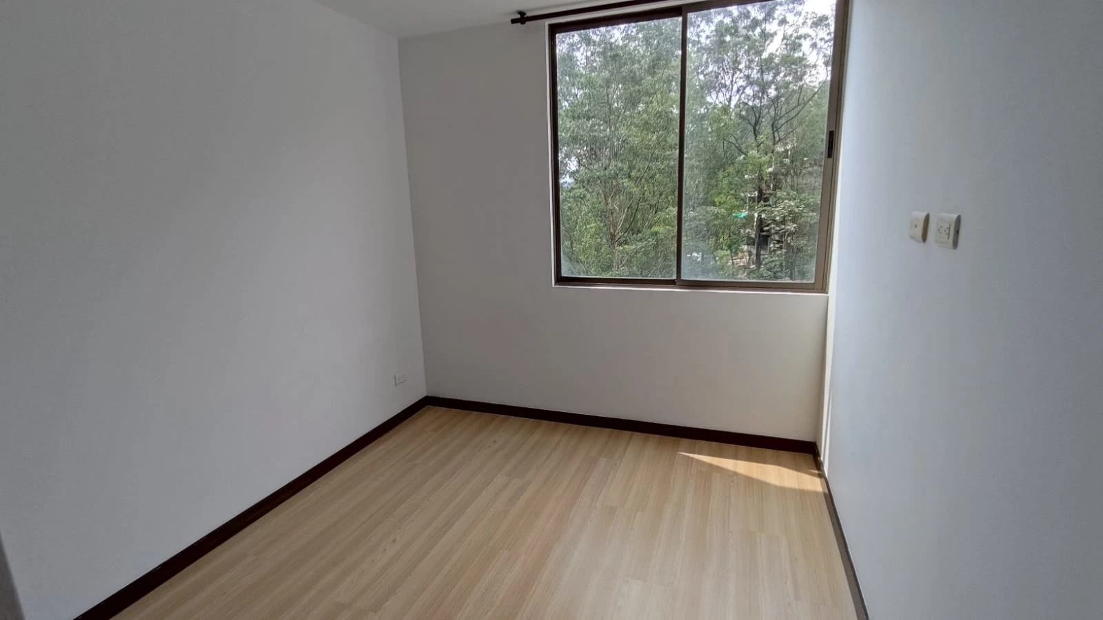Apartamento en arriendo sector padre marianito superior