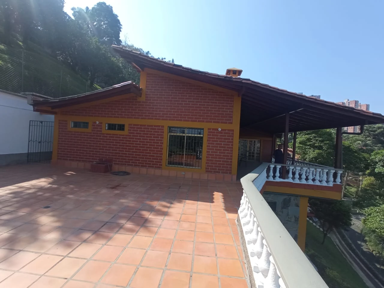 CASA CAMPESTRE EN ARRIENDO 