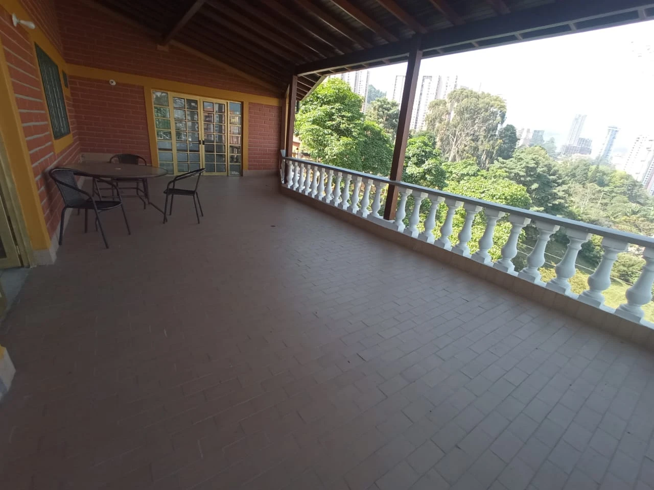 CASA CAMPESTRE EN ARRIENDO 