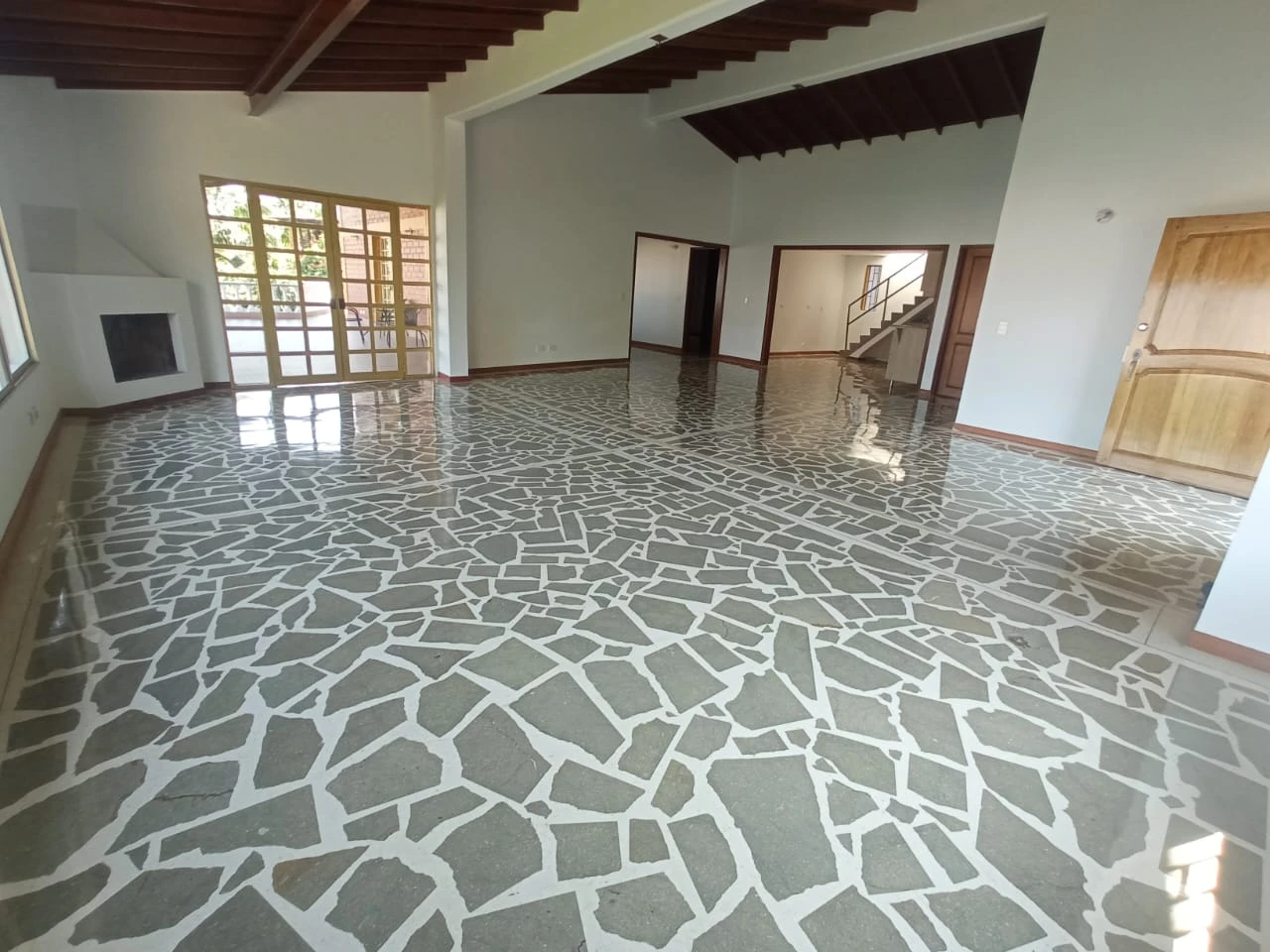 CASA CAMPESTRE EN ARRIENDO 