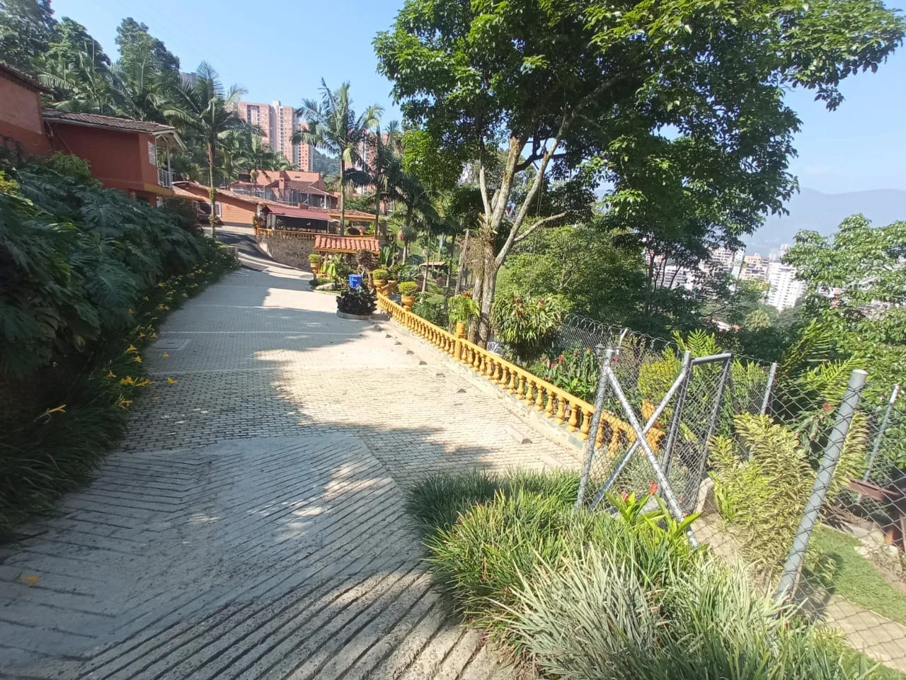 CASA CAMPESTRE EN ARRIENDO 