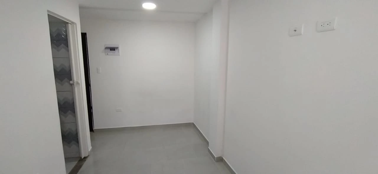 APARTA ESTUDIO EN ARRIENDO 