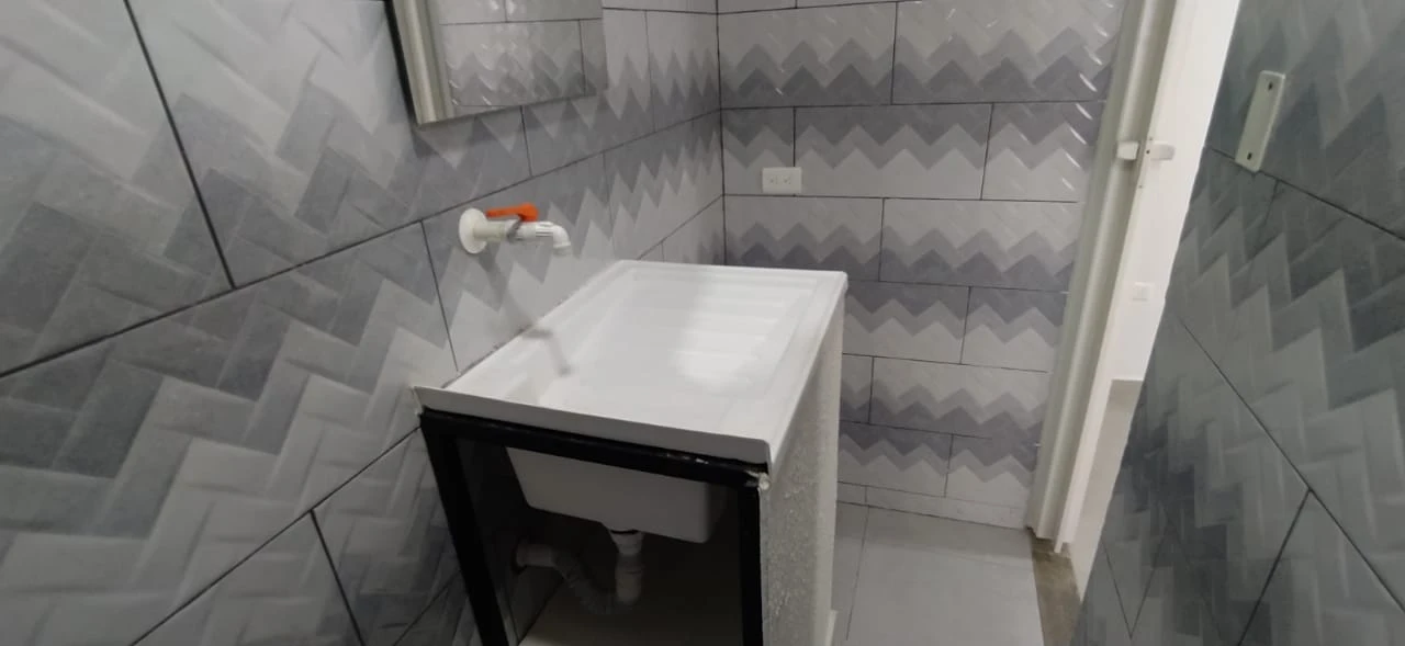 APARTA ESTUDIO EN ARRIENDO 