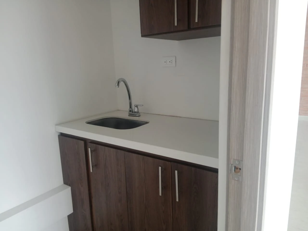 LOCAL COMERCIAL  EN ARRIENDO