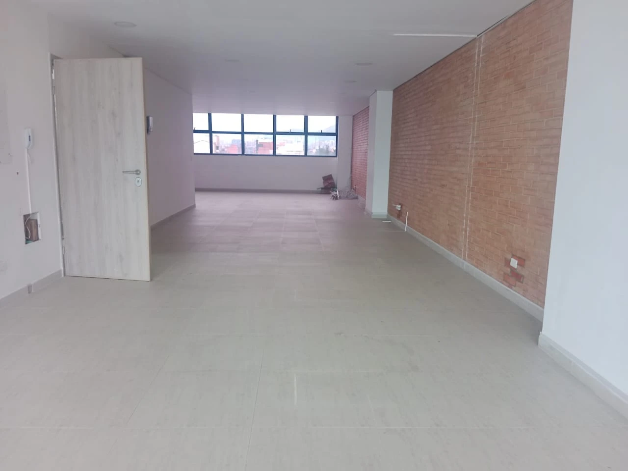 LOCAL COMERCIAL  EN ARRIENDO
