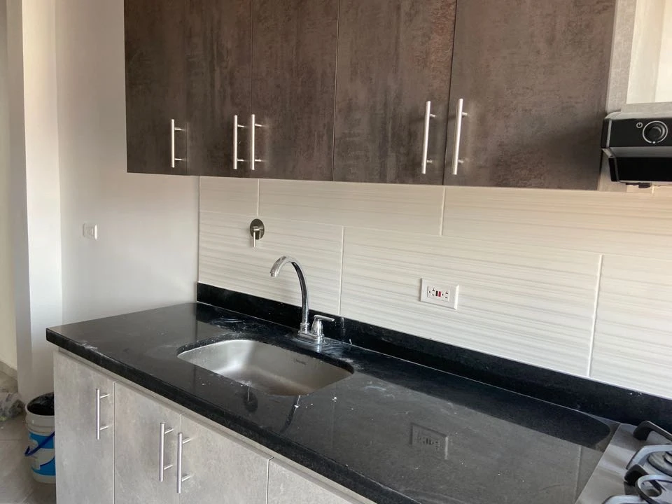 Apartamento en arriendo cerca a estación madera