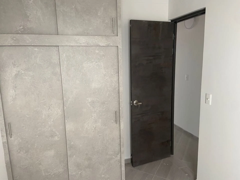Apartamento en arriendo cerca a estación madera