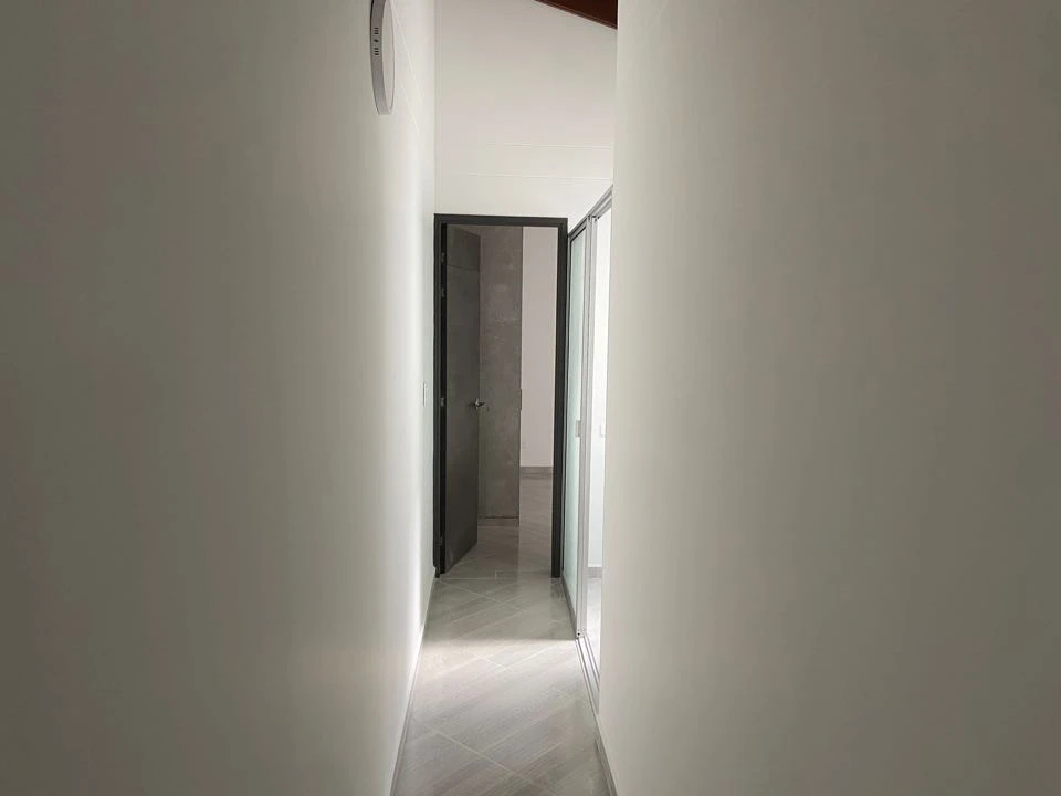 Apartamento en arriendo cerca a estación madera